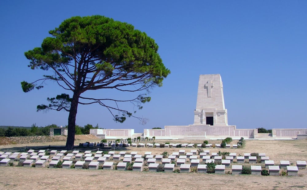 Cimetière militaire au bord de la mer à Gallipoli