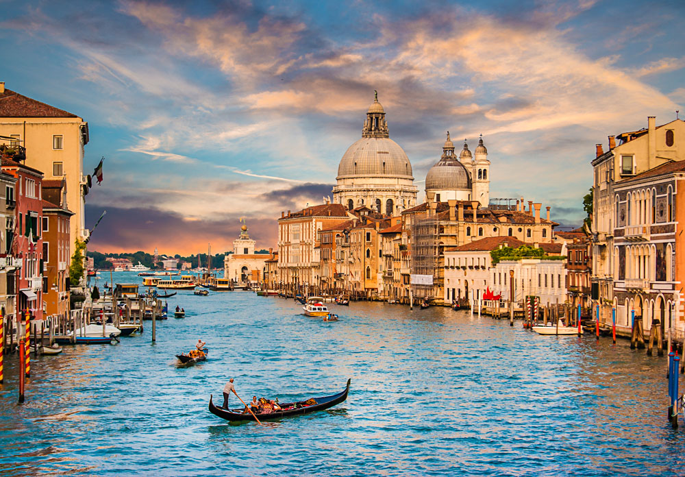 Venise et ses canaux extraordinaires sont un must pour les vacances en Italie